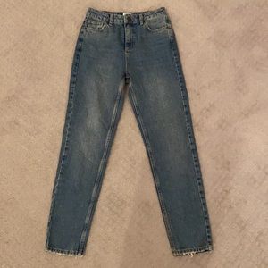 Urban Outfitters BDG mom jeans size 26 high rise